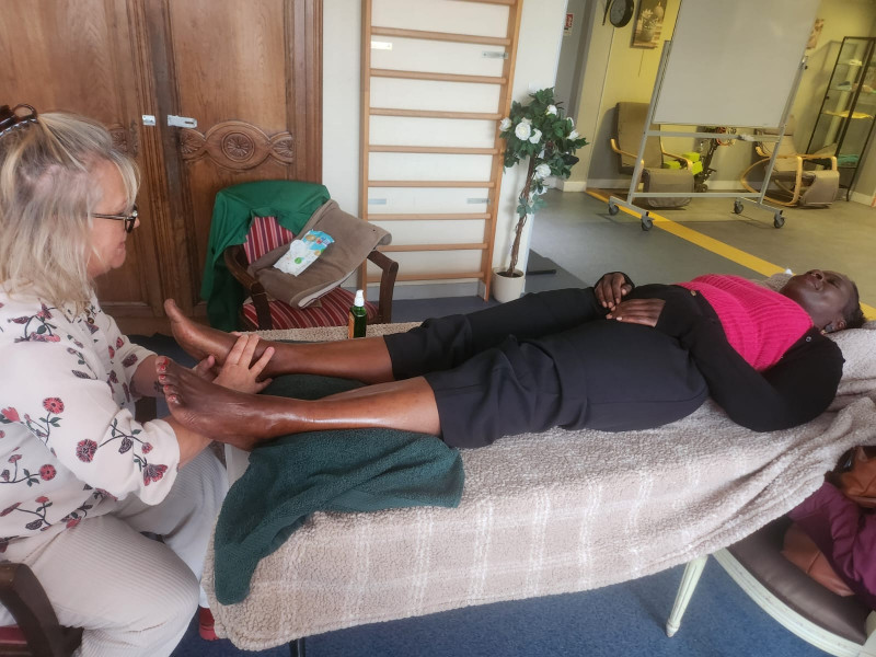 Formation au massage et au toucher relationnel pour les équipes de La Harpe et de l’Étoile du Matin