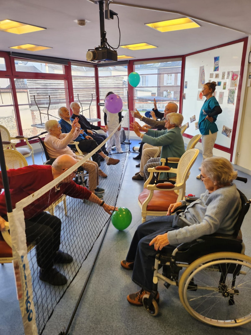 Reprise du Volley Adapté à la Résidence La Harpe !