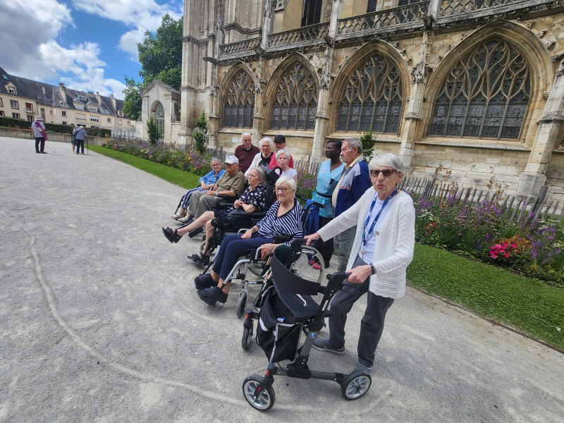 Sortie estivale à la Cathédrale d’Évreux : un jeudi placé sous le signe de la découverte